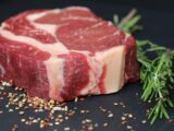 cosa succede se mangi carne tutti i giorni - Perledigusto.it